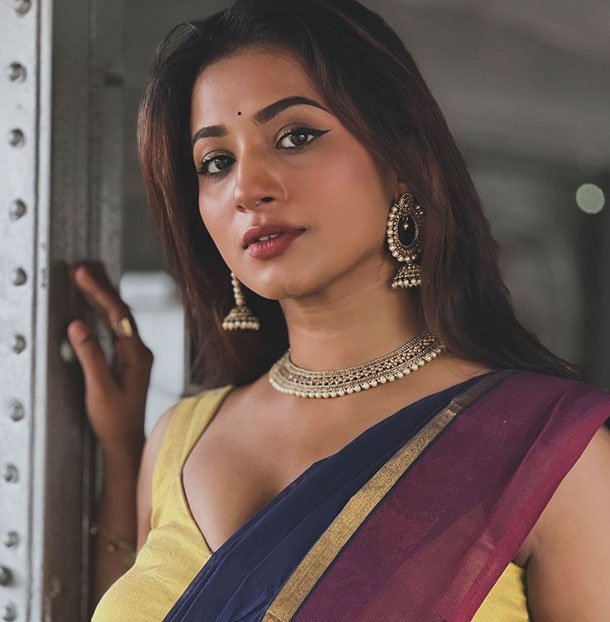 female Call Girls in Bangalore